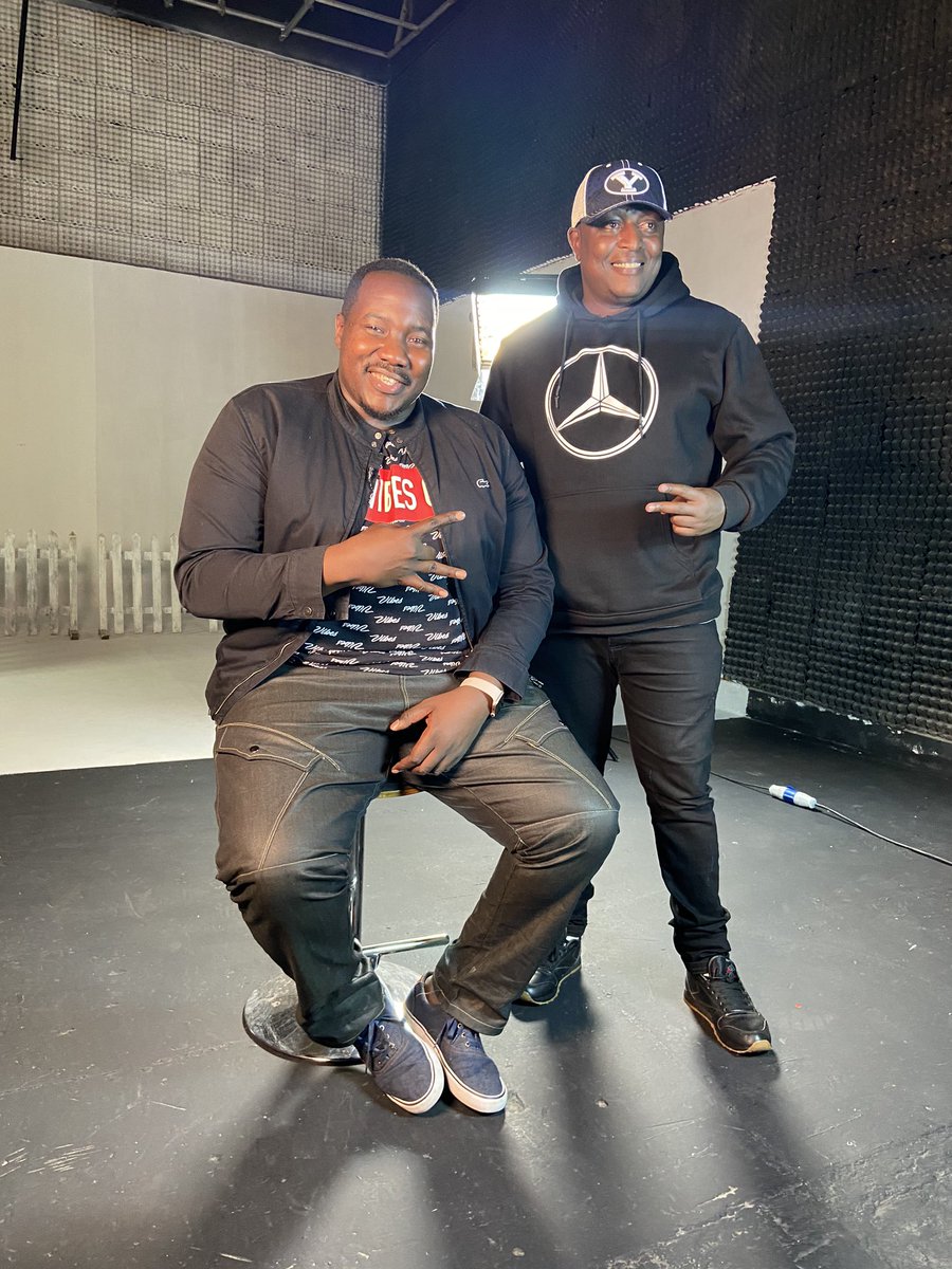 WillisRaburu's tweet photo. Just wrapped up the last interview of the day  for @MaishaMagicEast for @DStv_Kenya . BAZU!

KALALE: https://t.co/2DwYJuyBOS https://t.co/hTYPRhL2I4