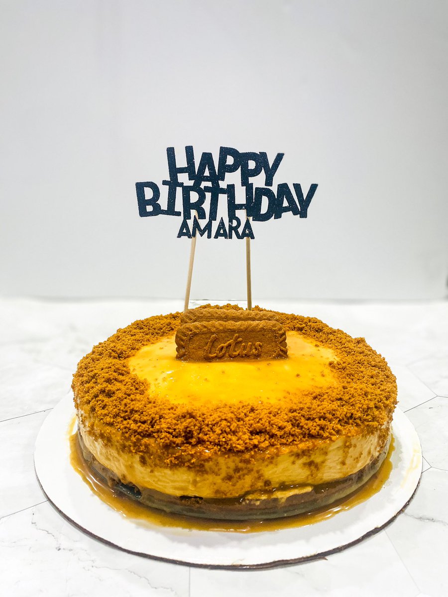 flavourflair_'s tweet photo. My #Biscoff Cheesecake Birthday cake from @SamuellaTakyi and my reaction after tasting ✨ https://t.co/t6sbUZLm8N