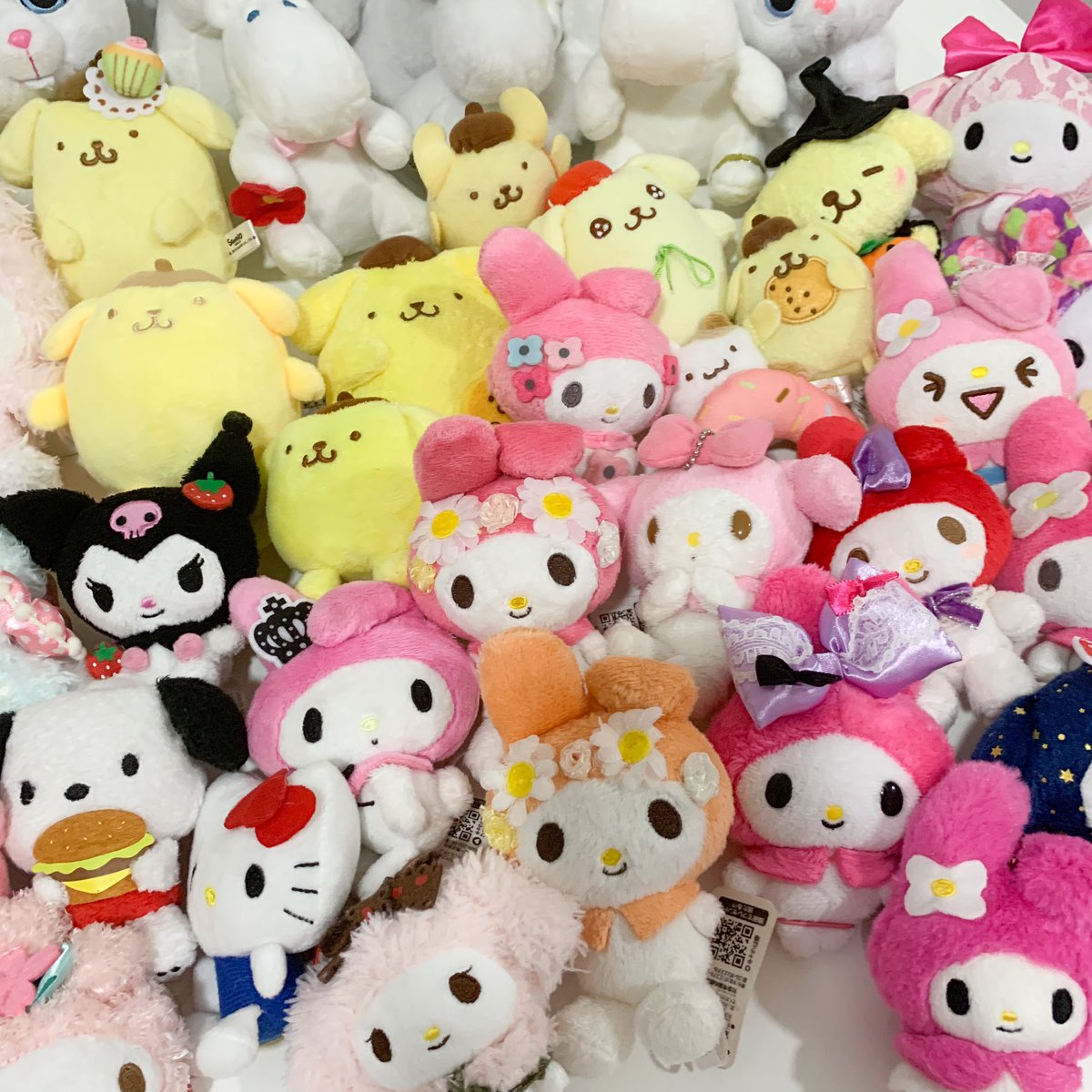 มีพวกเพื่อนๆด้วยนะกั้บ ฝากโด้ย ในกองนี้ไม่เกิน120บาททุกตัว💘💘🌟🐈