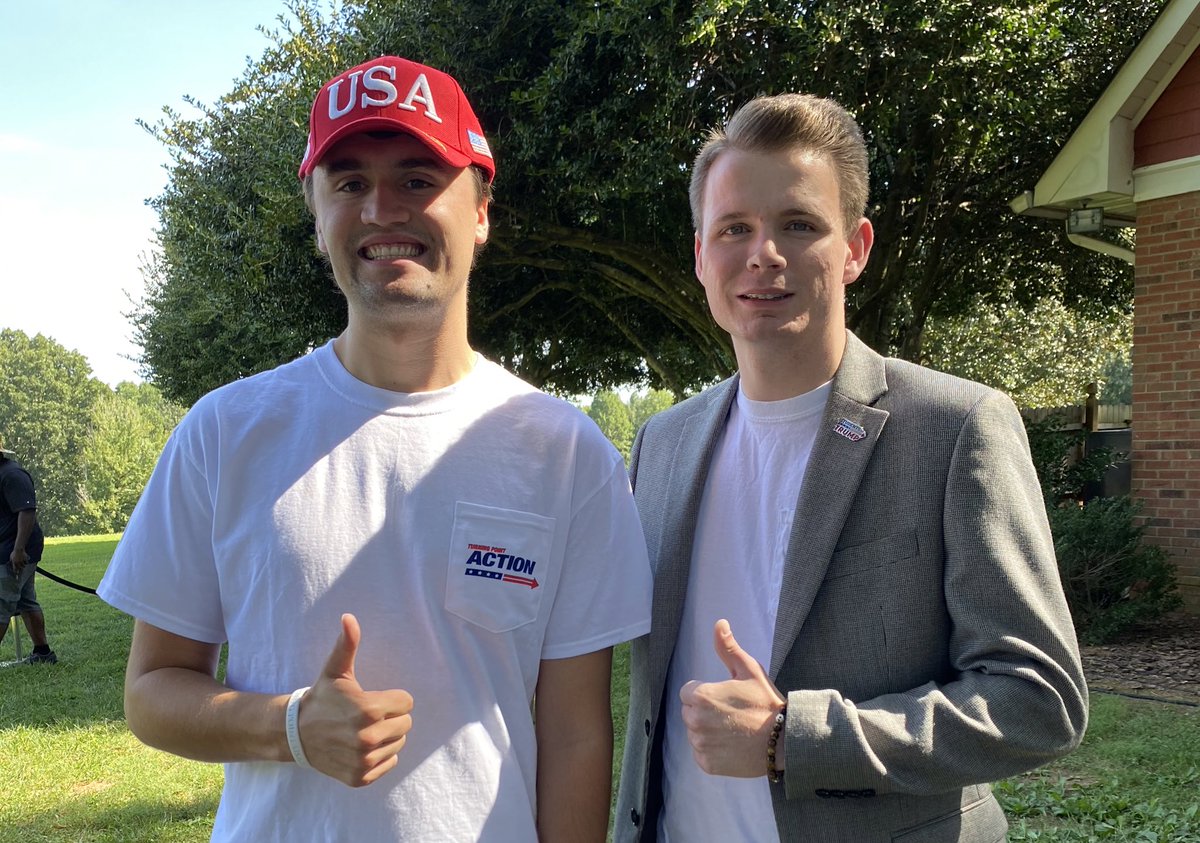 TrumpStudents's tweet photo. Ready to knock doors in #NC09! 

Let’s win North Carolina for President @realDonaldTrump and VP @Mike_Pence! https://t.co/EzdGhFiyWz