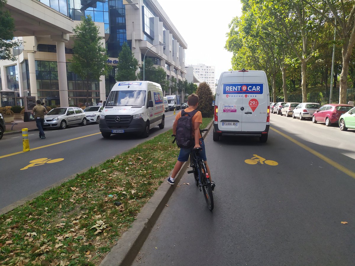 Bonjour <a href="/Rentacar_France/">Rent A Car</a> et <a href="/Issylesmoul/">Ville d'Issy-les-Moulineaux</a> Comme chacun sait les mauvaises habitudes se prennent vite et sont parfois tenaces