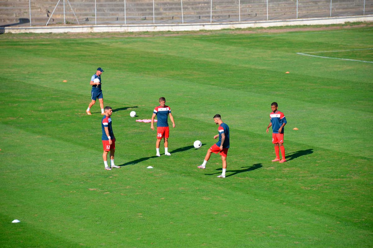 ASBeziersFoot's tweet photo. ⏱️ Coup d'envoi dans 20 minutes... 💪
⚽ #ASBSOR https://t.co/KbyEbJtYWf