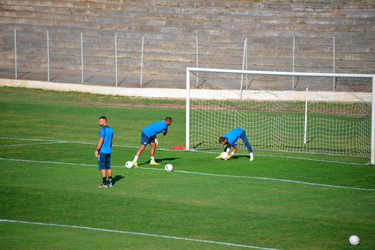 ASBeziersFoot's tweet photo. ⏱️ Coup d'envoi dans 20 minutes... 💪
⚽ #ASBSOR https://t.co/KbyEbJtYWf