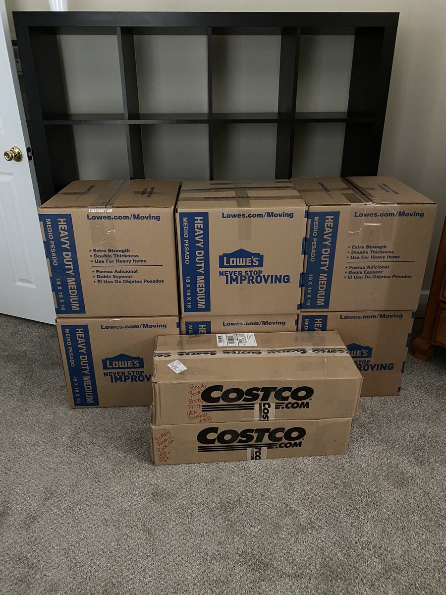 wholewheatgirl's tweet photo. I switched to a @AmazonKindle 11 years ago, have slowly donated books, and still feel sorry for my poor movers. #allthebooks #heavyboxes #lovetoread #booksarelife #areaderlivesathousandlives https://t.co/DXwjSpdCEL