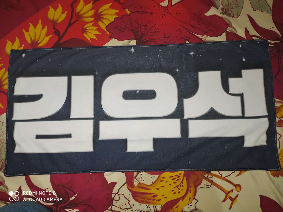ddddaa_ws's tweet photo. Aaaaaaa hadiah GA nya udah sampe kak.. mendarat mulus.. huhuhu bagus bgt, makasih banyak ya @choseunkyoun 😢🙆💖 sukses and alwayd be happy <3 makasiii sekali lagi😭💖 https://t.co/EVq4xOWTP9