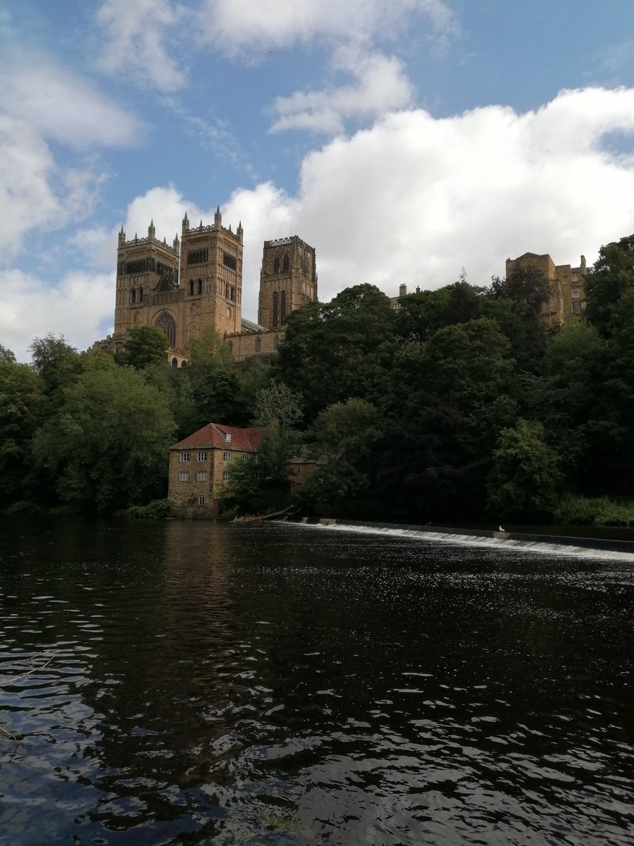 GiantTortoise7's tweet photo. Back to where it all began today. That's my energy quota taken for the week with @durhamchris1983 #Durham https://t.co/0FYgeXUlie