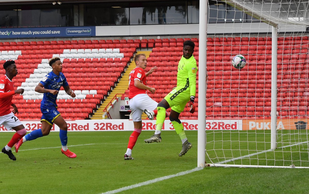 ArgBarnsley's tweet photo. FINAL DEL PARTIDO!!!
BARNSLEY 1 NOTTINGHAM 0
GOL DE CAULEY WOODROW.
VAMOS BARNSLEY!!!🔴⚪ https://t.co/Ntes7cK6ei