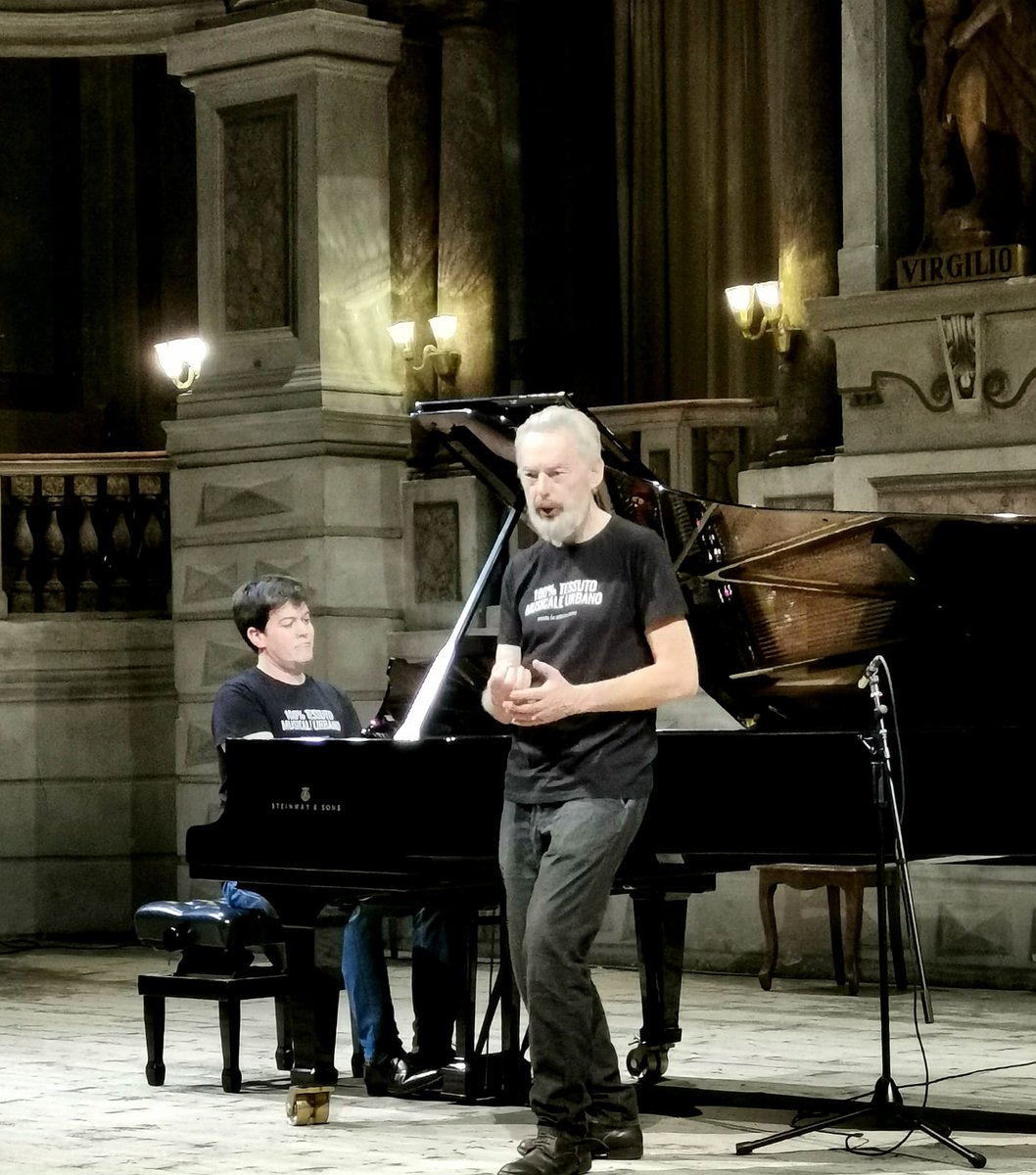 Focus #Beethoven al Teatro Bibiena 🎭 con la fantastica performance del tenore Mark Padmore accompagnato al pianoforte 🎹 da James Baillieu
#mantovachamber #tramesonore #oficinaocm