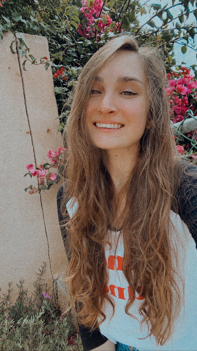 jascrochets's tweet photo. @AstralEscapeArt Hey! 🌸 I’m Jasmin and I’m a resin artist from the Bay Area. I’m a fine arts grad student who’s loves making art everyday! 

Fun fact, I wanted to be a marine biologist before being an artist! 

Check out my Etsy shop https://t.co/yR0Dg9T9ra and use code “TWITTER” for 20% off! https://t.co/qMI8ACRnT0