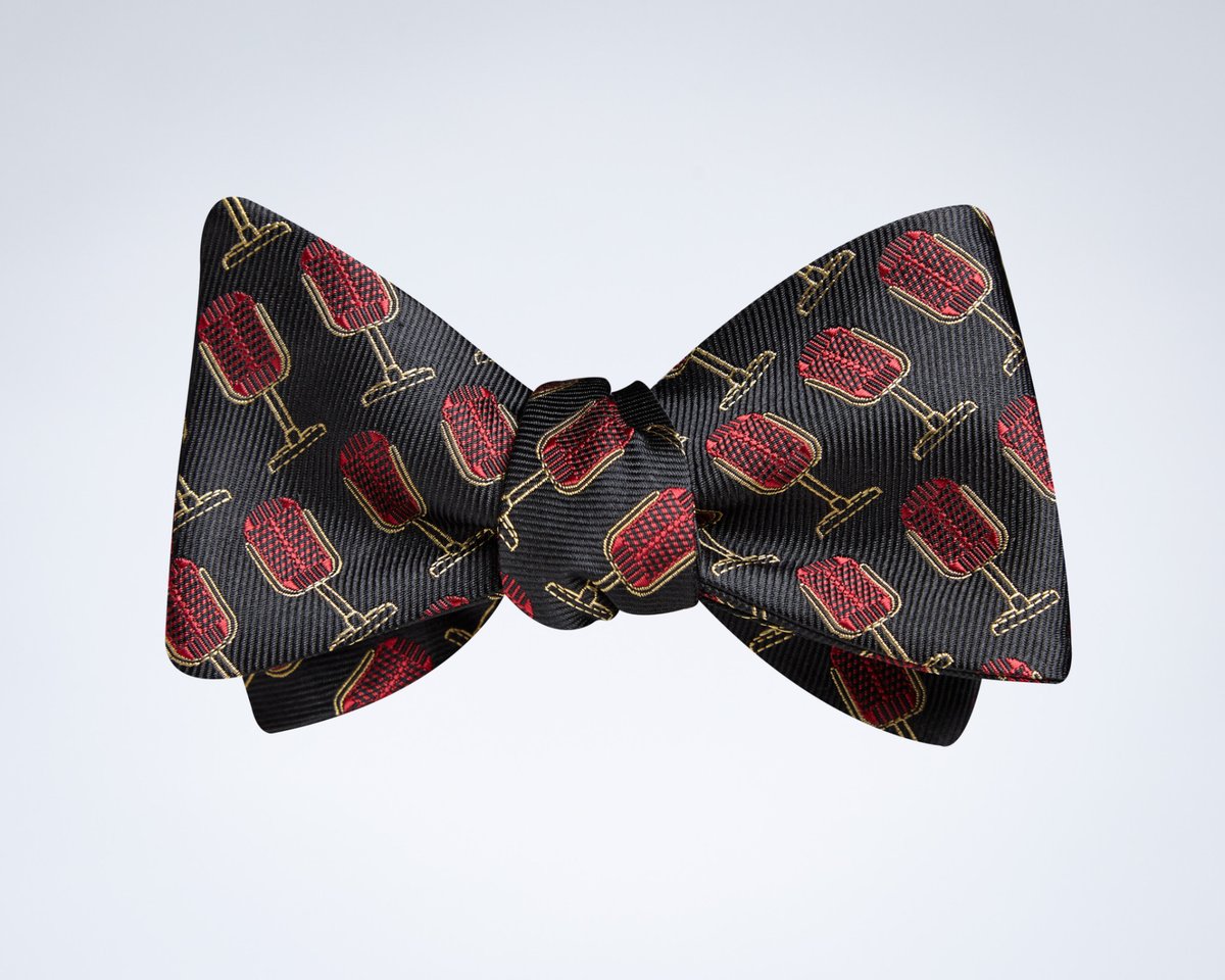 Today’s bow tie, for Padres at Athletics at 4:10 ET on FOX: Old Skool Cafe (a non-profit supper club in San Francisco that trains and employs at-risk youth, ages 16-22, to run all aspects of the business). More: oldskoolcafe.org <a href="/OldSkoolCafe/">Old Skool Cafe</a>.