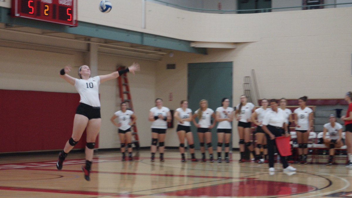 LaRocheRedhawks's tweet photo. OTD in La Roche history (Sept. 5, 2017), Anna Dietz tallied a career-high 13 kills with a .360 hitting % to lead the Redhawks to a 3-1 victory over Waynesburg. After losing the first set 27-25, the Redhawks rallied to win the next three. #RedhawksRewind ⏪ 🏐 https://t.co/ItiG988bpv