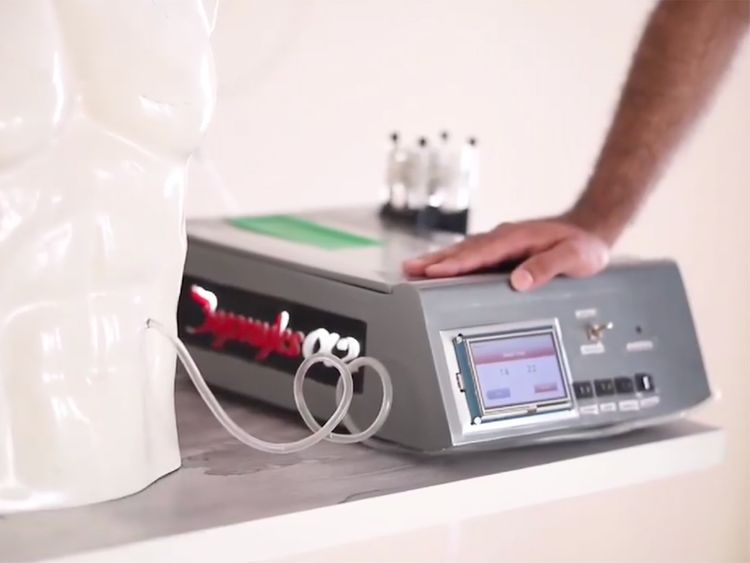 developingpak's tweet photo. #Pakistan develops first bloodless, affordable dialysis machine for kidney disease treatment

The Robo-Kidney is an affordable and bloodless machine that can allow kidney patients to receive dialysis treatment from the comfort of their home. https://t.co/BygwPANCdT