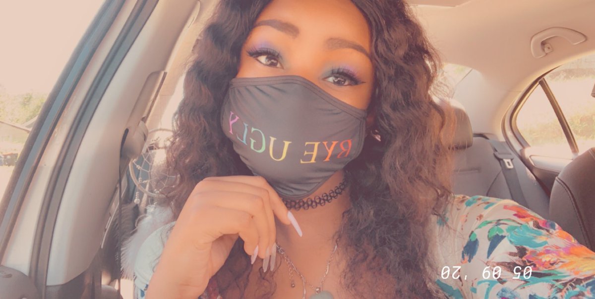courttamia's tweet photo. Pandemic birthday but make it fashion (@JelianMercado) #byeugly https://t.co/dXwhDOtjOZ