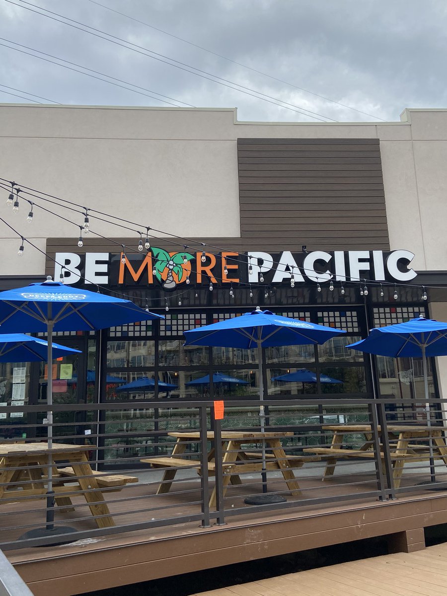 sirkim05's tweet photo. Hey #htown #houston when you get a chance try the #bemorepacific at the heights. #filipinocuisine They do have karaoke room for friends as well. #lunchtime https://t.co/ssR9PLPYqw