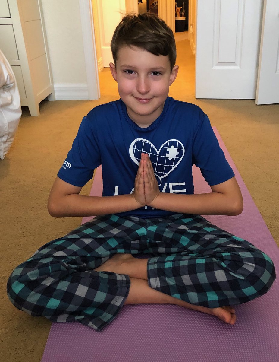 LSAAutismTennis's tweet photo. Virtual Tennis &amp; Yoga Saturday💙@LSAAutismTennis @goyotme @USTAFlorida #autismstrong https://t.co/LvMIqfHLKs