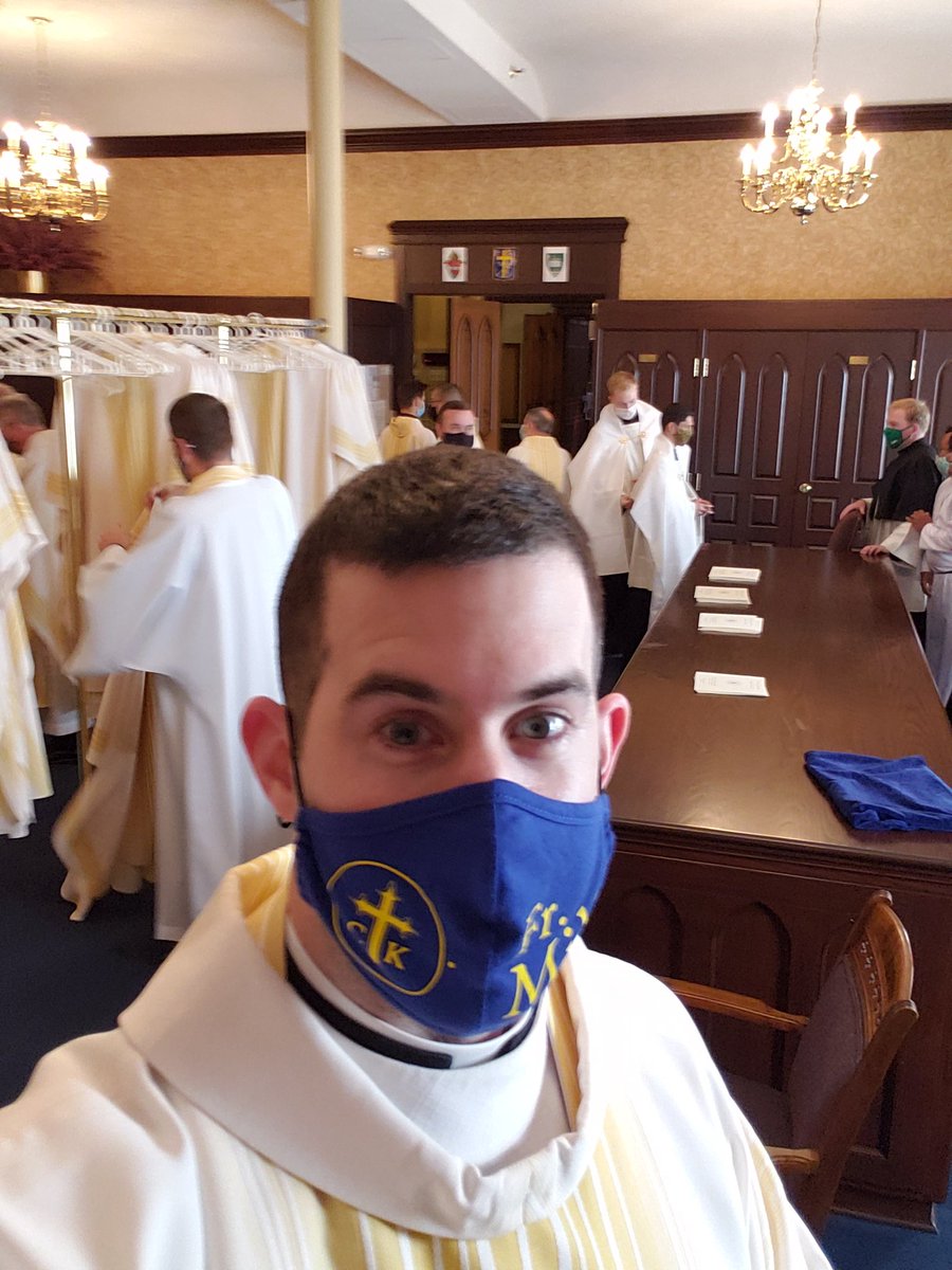 FrMikeCSC's tweet photo. It's a beautiful day for Ordinations!! https://t.co/JnYIEXilbp