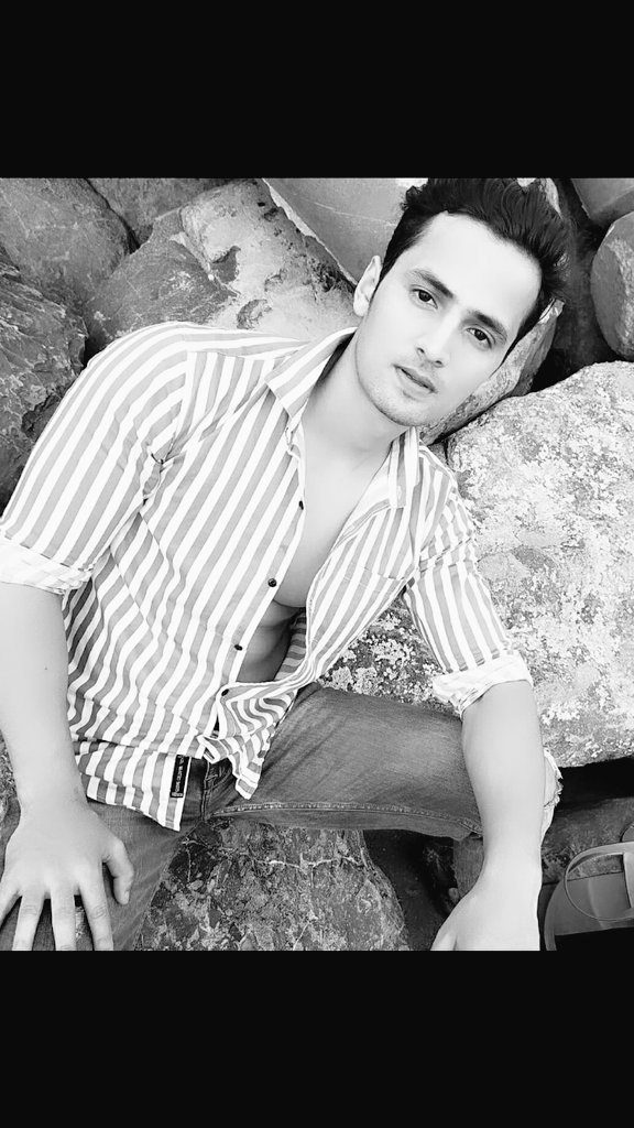 sandy08088165's tweet photo. #newpost #model #actor #photography #beachlife #TwitterTrends #twiter #fitness #fitindia https://t.co/zSgnwg61kA