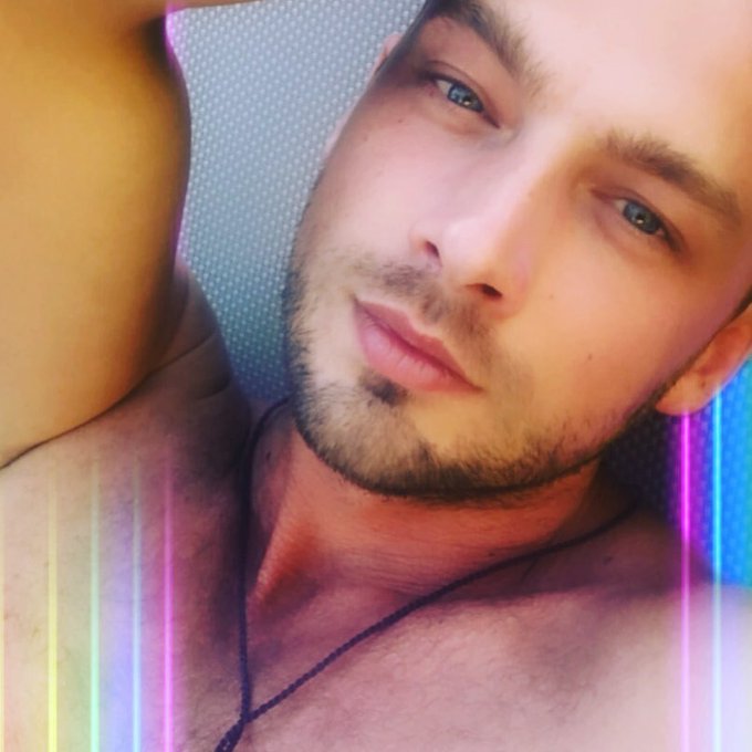 Have an awesome weekend! #colours #weekend #work #play #hard https://t.co/GzQe8oDulo https://t.co/zI