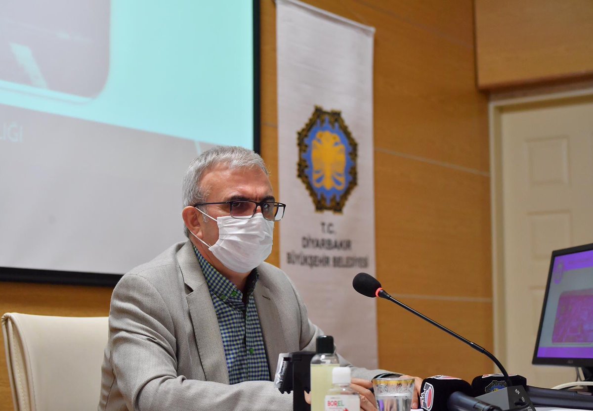Münir Karaloğlu