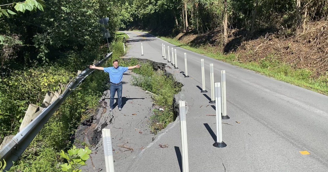 BenSalango's tweet photo. Roads to Prosperity?
Route 49, Mingo County https://t.co/Iyp3bxpbgm