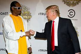 routefindersff's tweet photo. Serious @positivepsycho3 tweet: https://t.co/vlD4RqKayQ Looping binaural sound video may transport some people. @realDonaldTrump @FLOTUS both know it helps to take a break and touch @marsbaseb @NinjapsychP @shrinkrapradio Holodeck https://t.co/8A0TRb7TeY #GodBlessAmerica #Writers https://t.co/rsoz4rHDmM