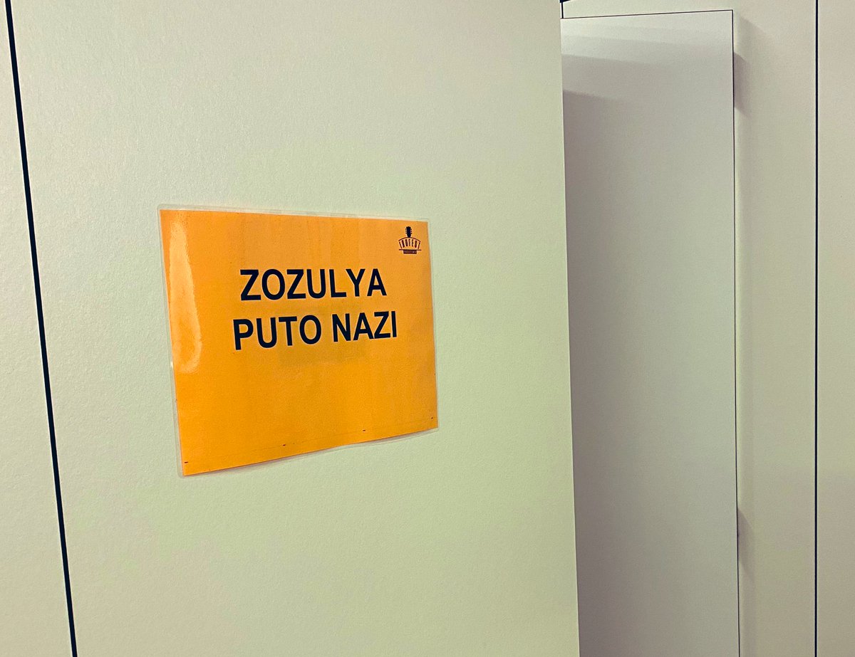 Nega_Maiz's tweet photo. Así da en gusto entrar en el camerino sí señor. https://t.co/sYRdCVZszf