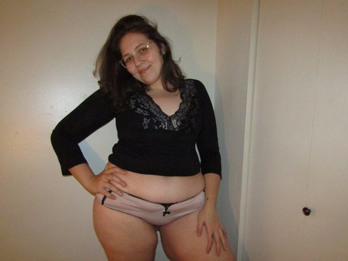 Watch ᴀʀᴀ ʟᴜɴᴀ's leaked NSFW photo on TwXstars