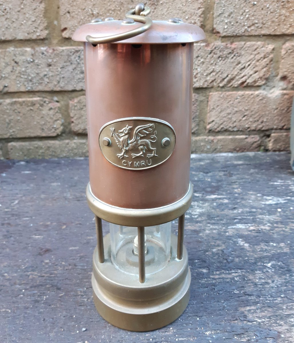 Always wanted a Welsh miners lamp. #heritage https://t.co/RlbMCKCqSI