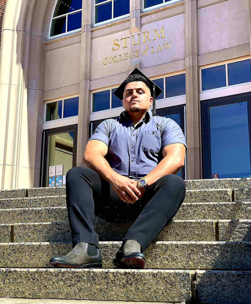SergTheTank97's tweet photo. It's official✅
Sergio Mendoza, MT. 
Thanks to the Man Above and the solid team in my corner. More to come, stay tuned. 🏁📚⚖🍾🎉
#TaxLaw #FirstGen #TMC #MasterSerg https://t.co/0dUYbNlumQ
