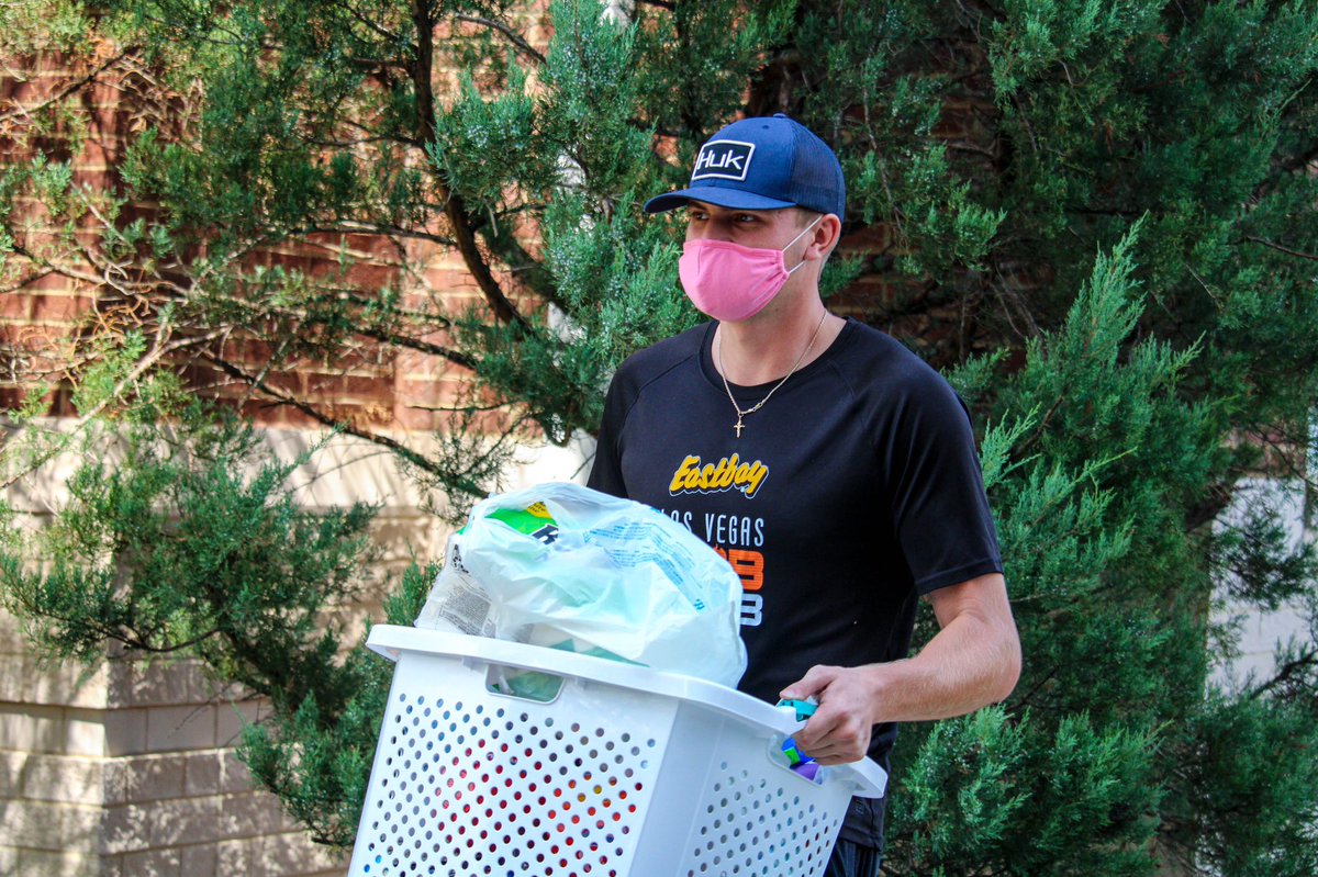 Move-in ✅

Oh yeah... let’s all do our part and mask up 😷