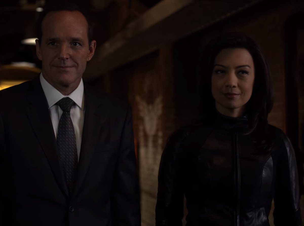  #Philinda in 2x5 - A Hen in the Wolf House