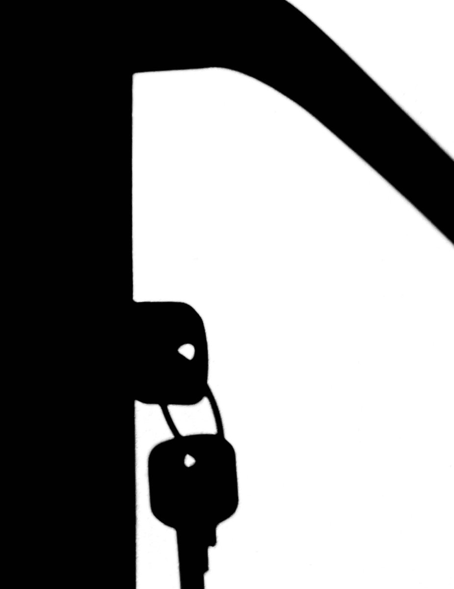 RichMonochrome's tweet photo. Lock &amp; Key #key #shadow #morningshadows #indoorphotography #sunlight #light #monochrome https://t.co/HdE1LeDvlb