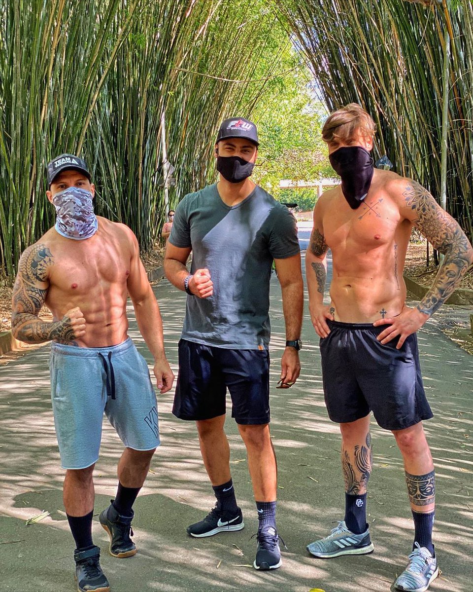 ei_pati's tweet photo. Treino no Parque Ibirapuera 🔝👊❤️
https://t.co/CPM5jRq3RY
📸 IG rod_crossfit
"Equipe db !
É só o começo #movase
.
#1porcentotododia #semdescupinha " https://t.co/c9akL2xHsN