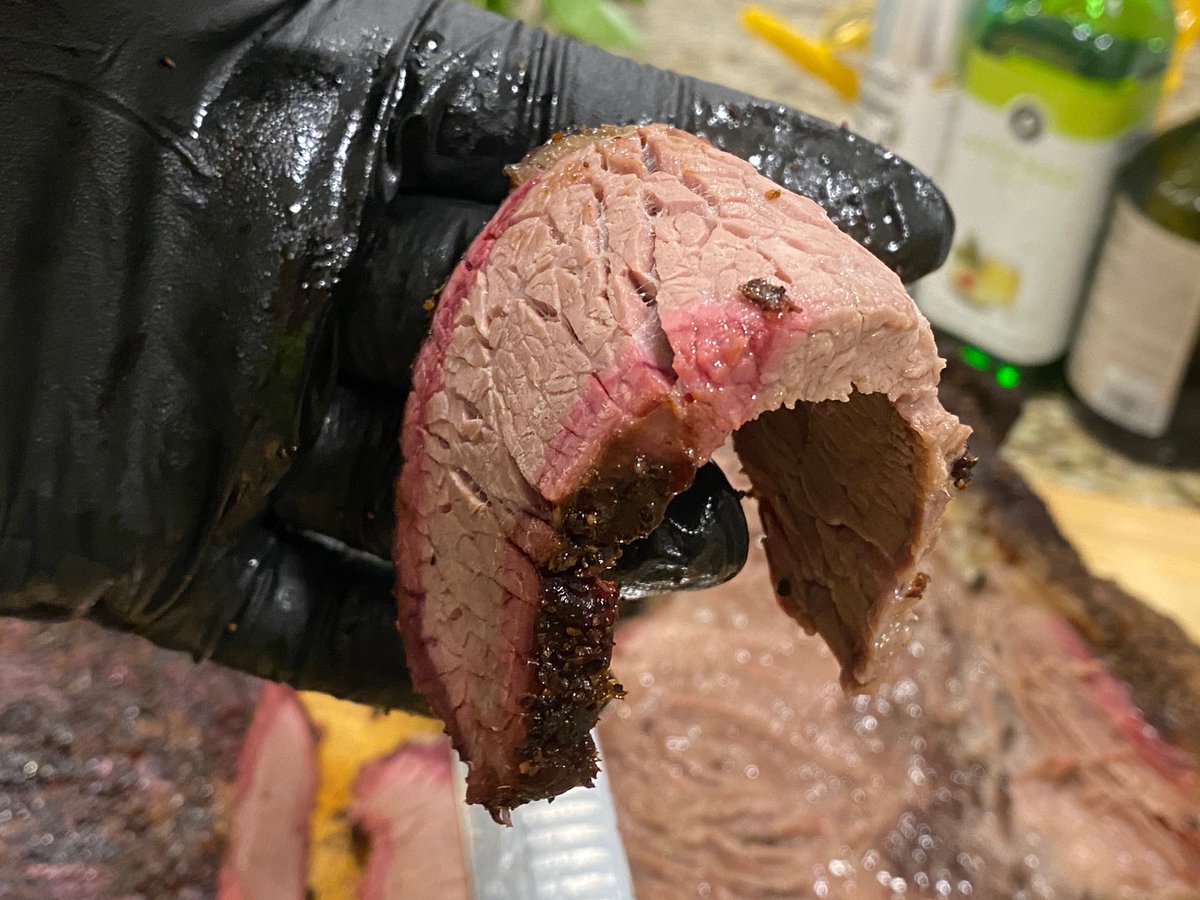 ladyleet's tweet photo. Briskettttttttt @MeatDevs @benlesh #meatdevs https://t.co/cUE0FMV5fa