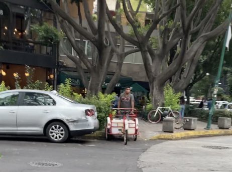 La Colonia Juárez tweet media