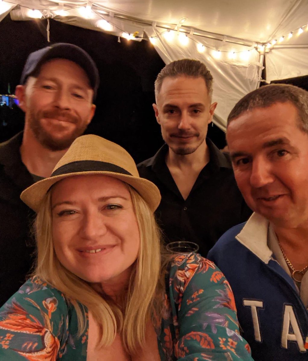 samepageband's tweet photo. Oh my gosh we played an ACTUAL (socially distanced) FESTIVAL.
And it was awesome. (Channelling my Stevie here 🤣)
Top work everyone #orchardfest #puddleparty for doing it against the odds for a brilliant cause @primrosehospice.
We had a BLAST 🎤🎵🎸😍
#livemusic #liveband https://t.co/nM7oaNt5Ru