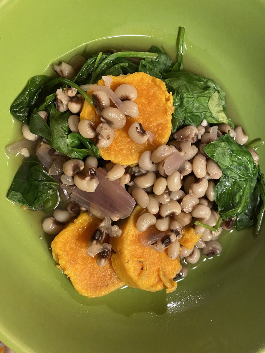 HereAlternative's tweet photo. #vegan #fiber #Guthealth #planovers #protein #southerner๐ฑgf planovers is when you have bit of this and dab of that with a dash or two of something new. Can you tell I am a Southerner? https://t.co/skVn0oinDz
