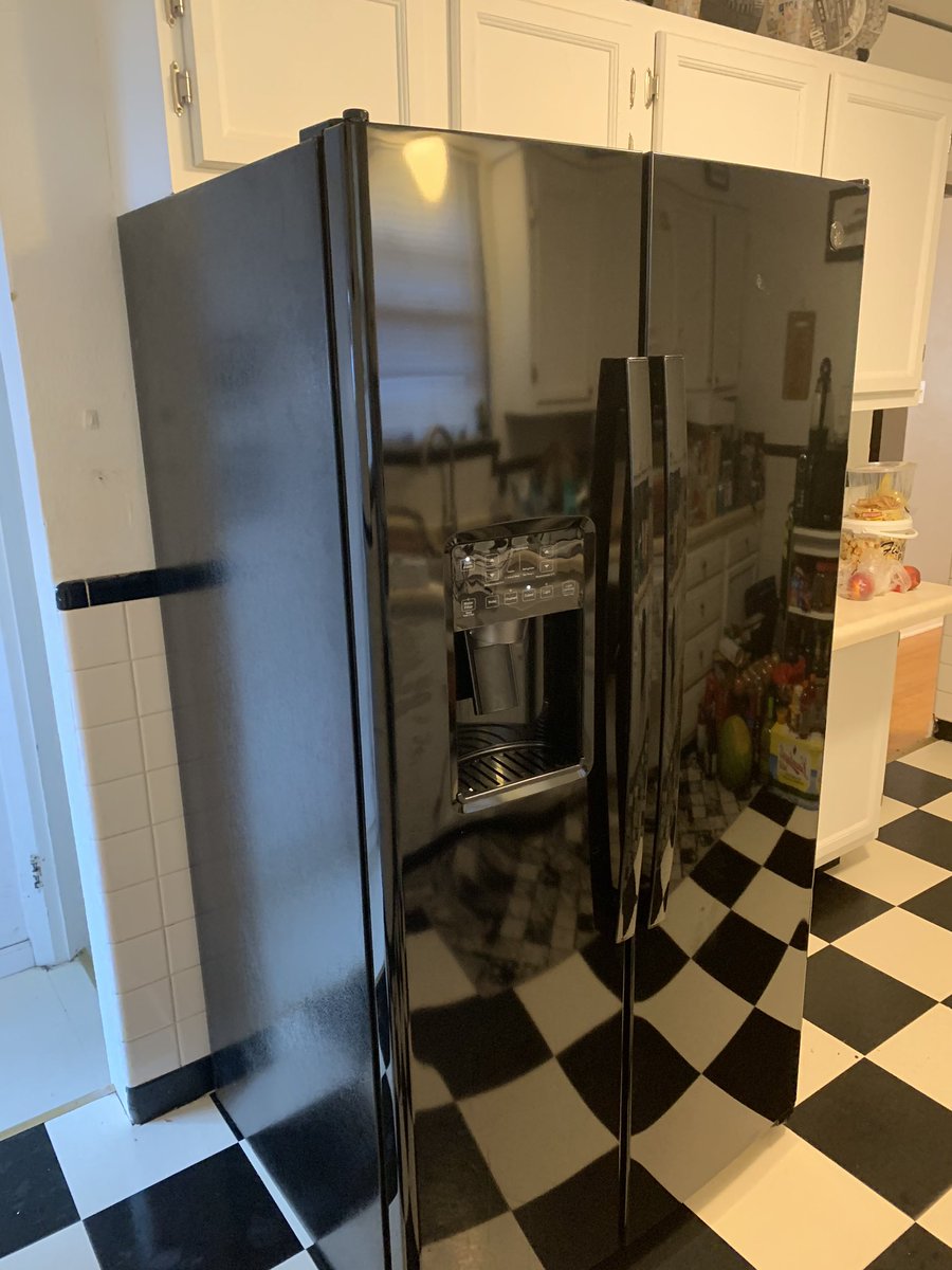 z_matt's tweet photo. @HomeDepot here is the fridge from my previous tweet sitting in my kitchen after I got a friend to help me complete the delivery with a little extra effort. https://t.co/IqBWQ4XFwC