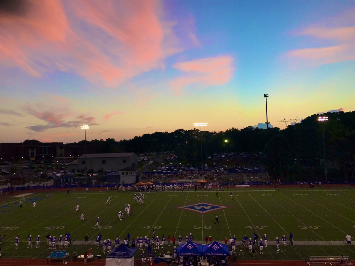 What a night! Great job boys! 💪🏼🏈