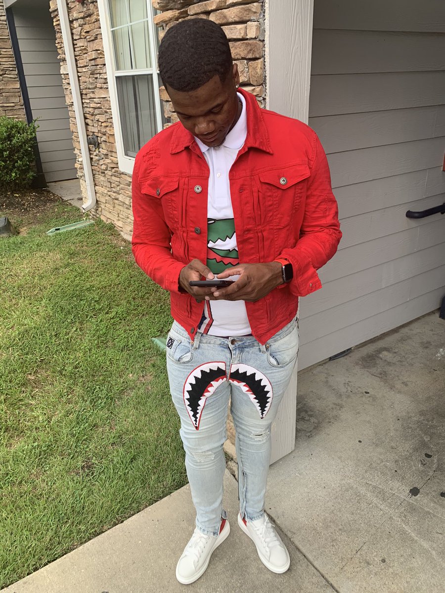 AThompson7_'s tweet photo. Mr. Put That Shh On💰🌬 https://t.co/9LjRuEBwsE