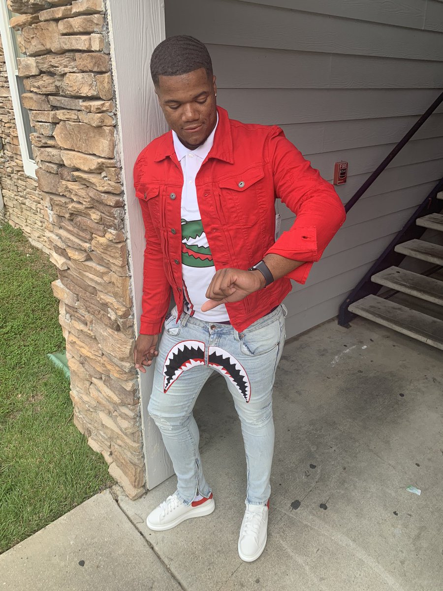 Mr. Put That Shh On💰🌬