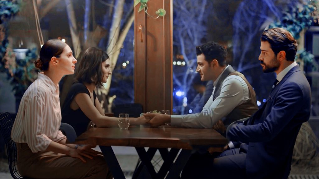 Baearal's tweet photo. #EyFet , #Söz , #KirmiziOda
#MeriçAral , #BurakSevinç 🖤 https://t.co/MzFJsOKB6q