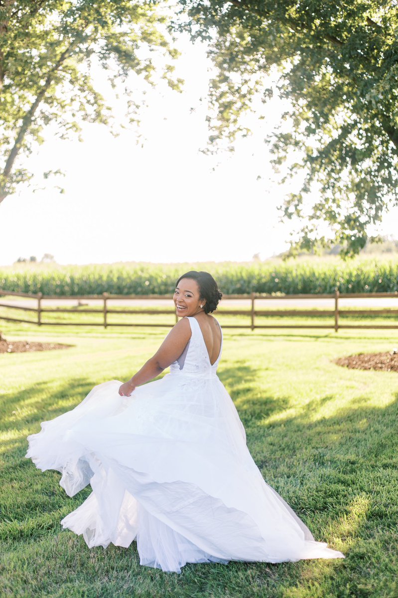 arriannabates's tweet photo. got my wedding photos back and i just love this man. 🥺 i am feel so incredibly lucky to be his wife! 🤍 https://t.co/vTXqxSsCPN