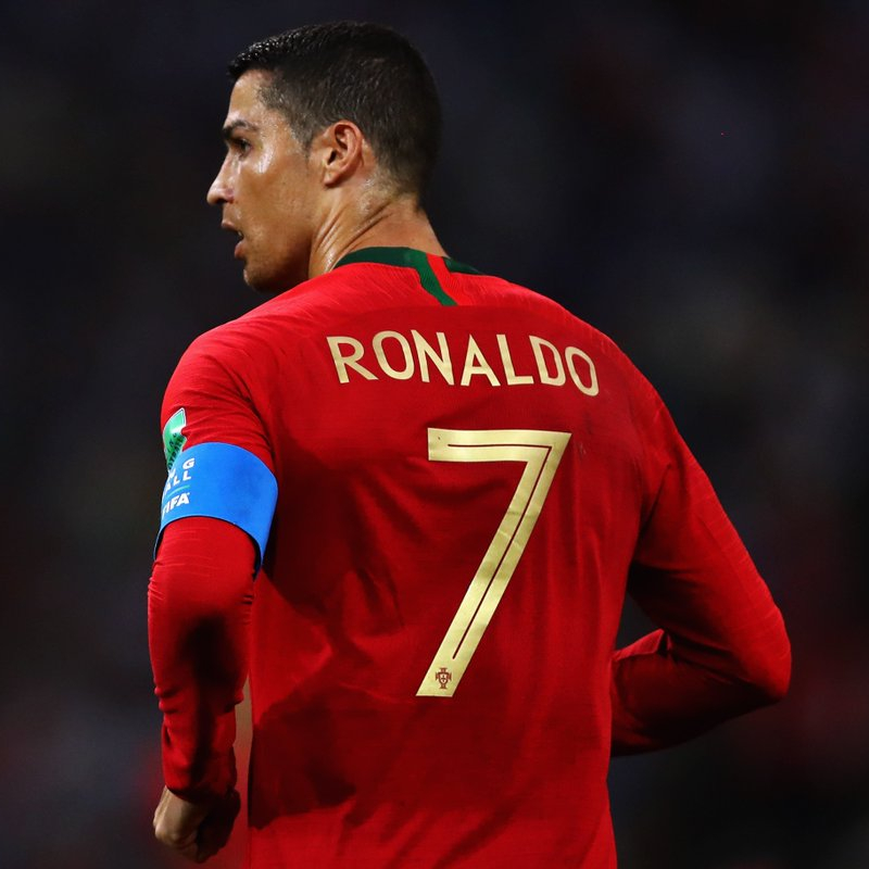 goal's tweet photo. 🗣️ Santos explains the unusual reason why Ronaldo didn't play for Portugal on Saturday: "He had been training well, then suddenly on Wednesday one of his toes was red, as if he'd been stung by a bee!" 🐝 https://t.co/RHKbSEtIQ9