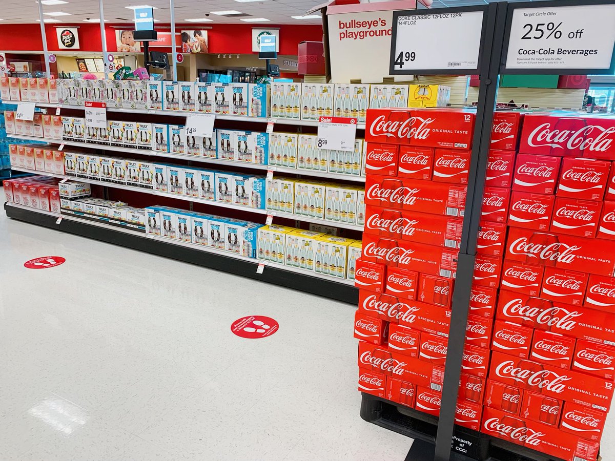 meganmshaver's tweet photo. Fresh, full, and ready to drive food sales for Labor Day Weeekend! ππ»βοΈπ₯ #T2803 @operaghost1333 @rmunny0128 @johnp_sheehan @lyssy_michael @AdamRayMendoza https://t.co/Uv9lEUFLiu