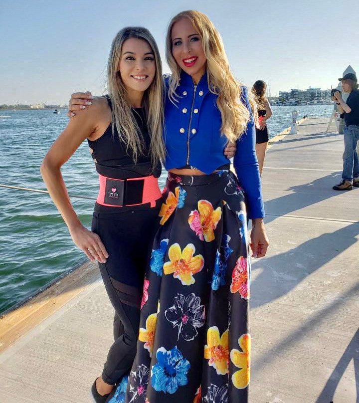 nikacristiani's tweet photo. LA Models love our CoreWrap to stay in shape https://t.co/jDegW1E9ra 
@TheGymInABox1 #CoreWrap #thegyminabox by @NikaCristiani1 #empowerinwomen #fitmom #athomeworkout #toneathome #toning #burnfat #happygirls #fit #fitanyage https://t.co/XOtMb2qbac