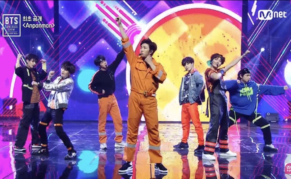 PurpleYeba's tweet photo. Armymoos look at the mamamoo and bts doing superhero poses.
In conclusion: we need a collab
#armymoos
@RBW_MAMAMOO @BTS_twt https://t.co/9E97qnR3fU