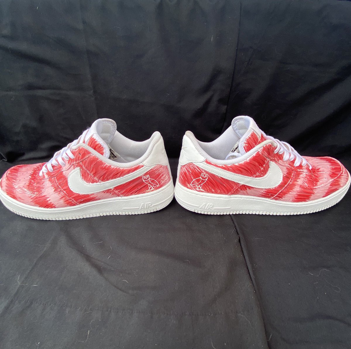 DeasyBrenden's tweet photo. New OVO inspired custom kicks! It costs $0 To Retweet and like!! Checkout the process video on my TikTok below! #ovo #streetwear #StreetArt #sneakers #TrumpIsALoser #USOpen #SaturdayMotivation #ArtistoftheSummer #art https://t.co/tm44arulW8