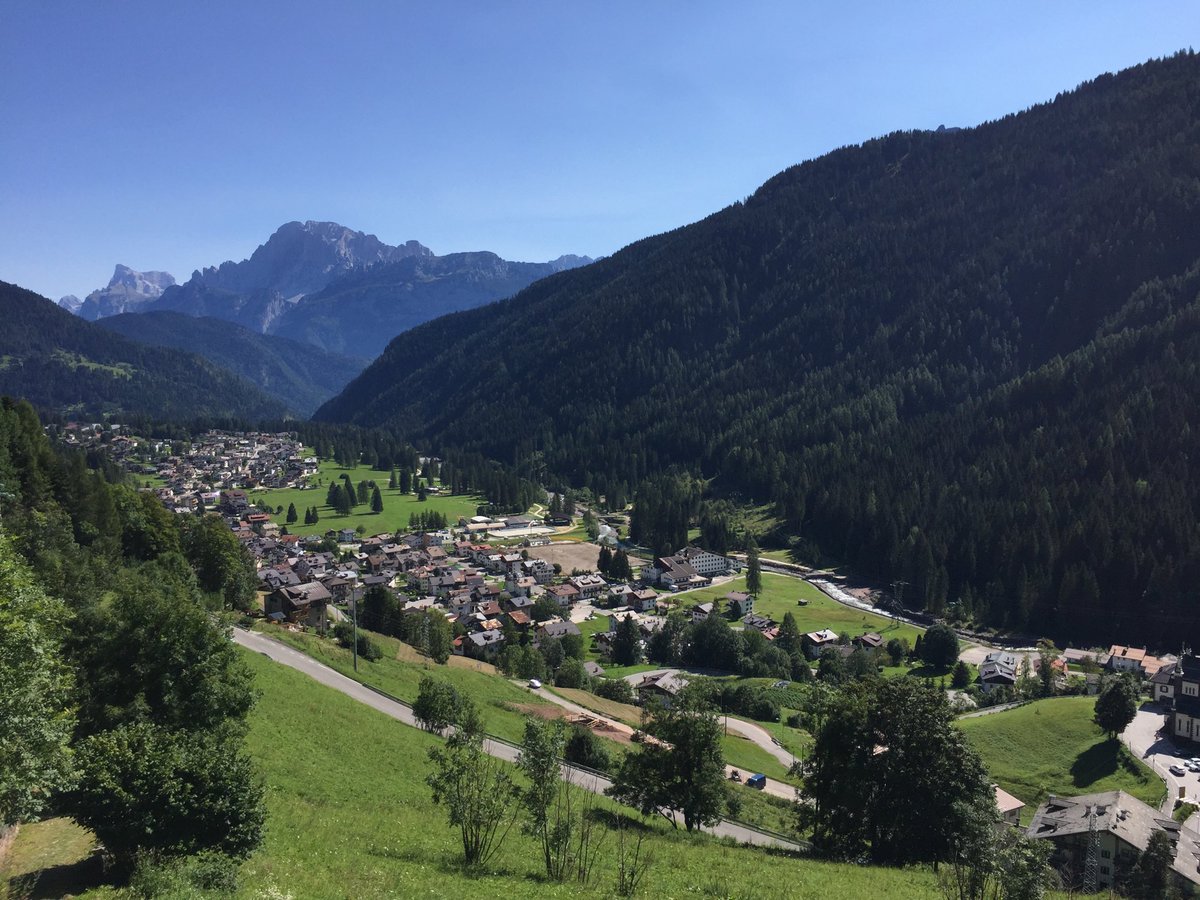 robusa82's tweet photo. Falcade #mountain #dolomites #visitveneto #valbiois @ProvinciaBL @TurismoVeneto @DolomitesUNESCO https://t.co/lXOxwCy1K5