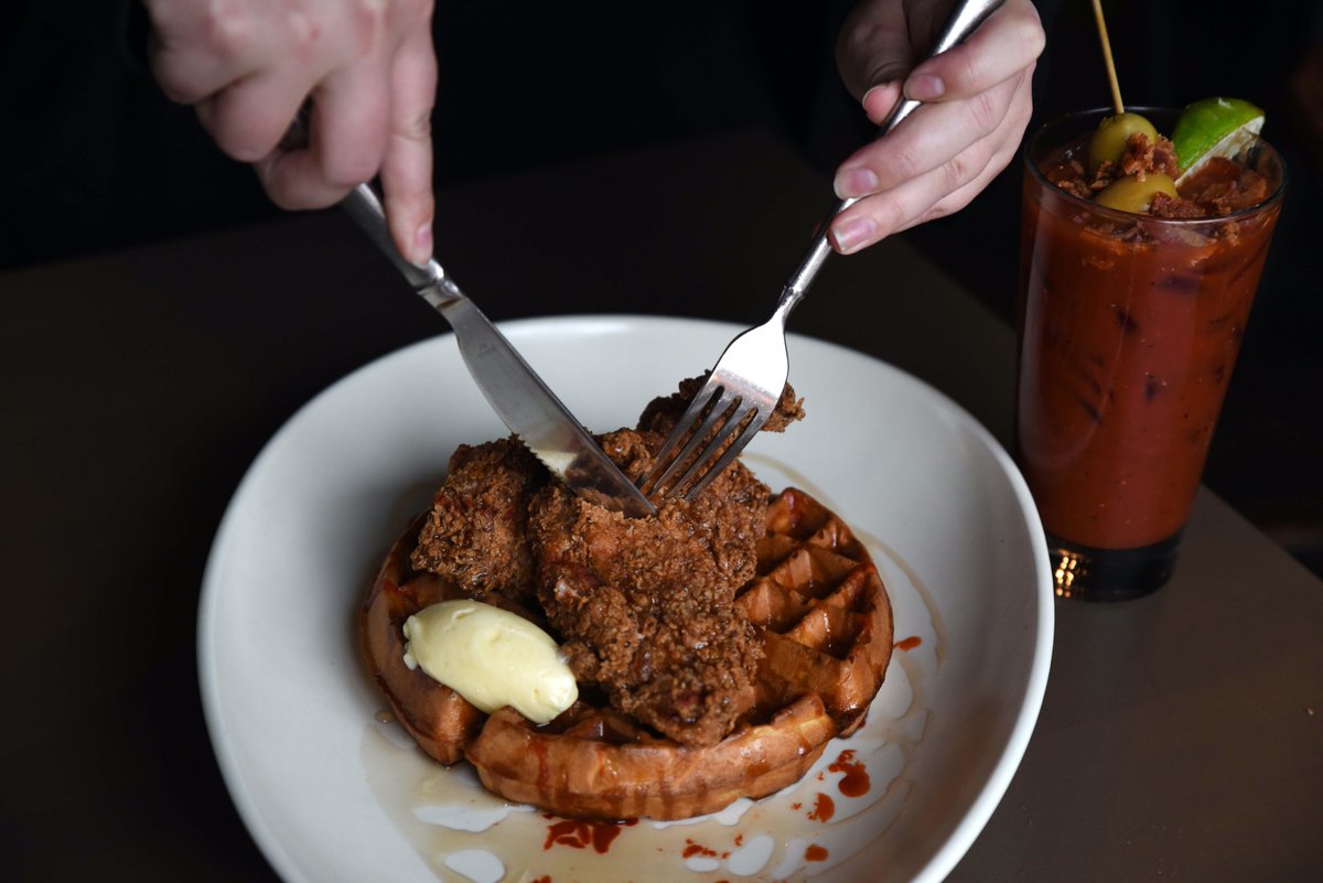 It's 𝐁𝐑𝐔𝐍𝐂𝐇 time. Where are you?

⏰ RESERVATIONS bit.ly/3lJf2t4

Gram &amp; Dun will be OPEN for Labor Day! 
🥞 BRUNCH 9:30am-3:30pm
🍗 DINNER 3:30pm-8:30pm